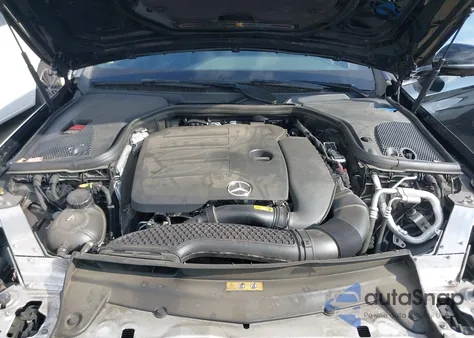 2022 Mercedes-Benz E 350 z USA, uszkodzony, nr VIN W1KZF8DB3NB098863